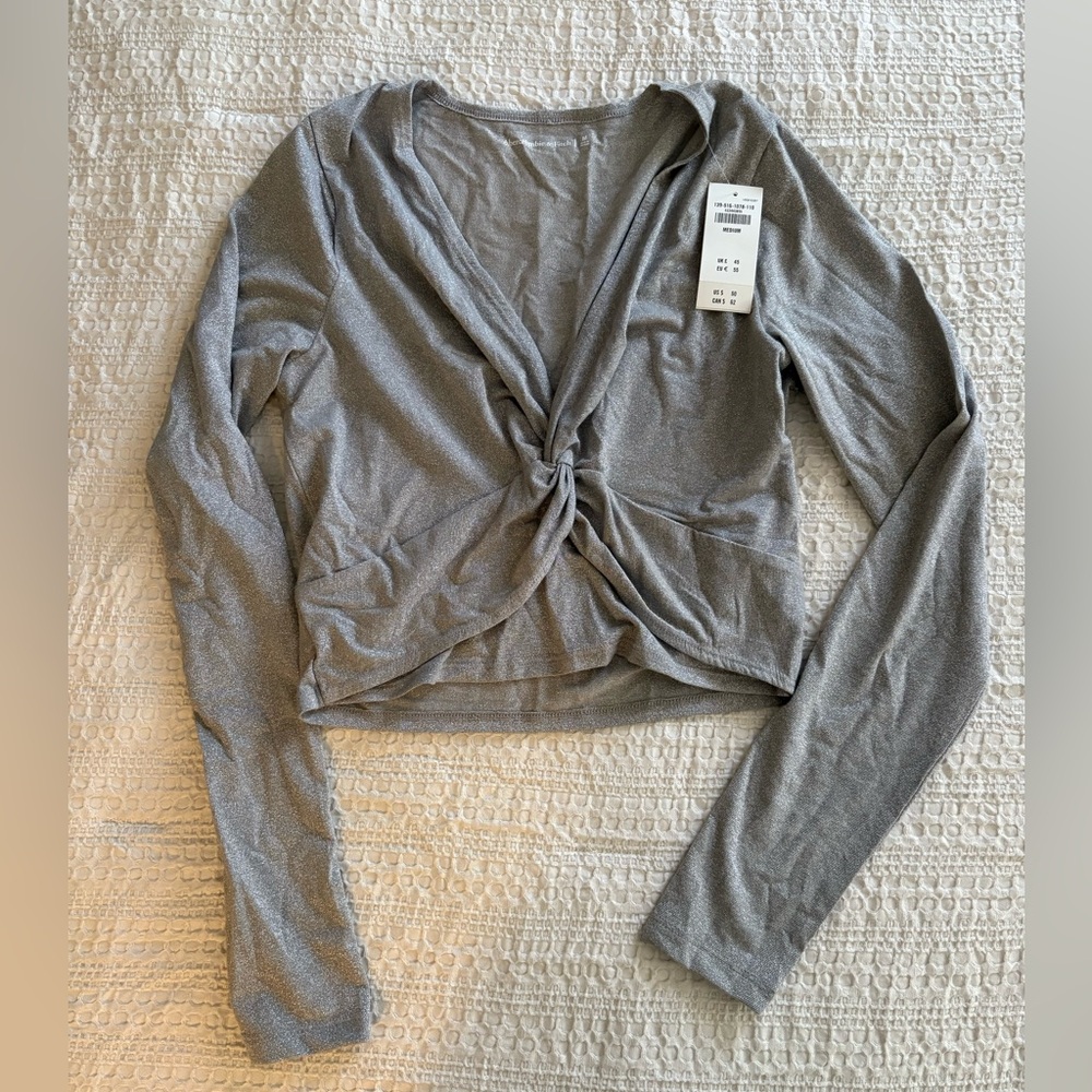 Abercrombie Gray Twist-Front Long Sleeve Top